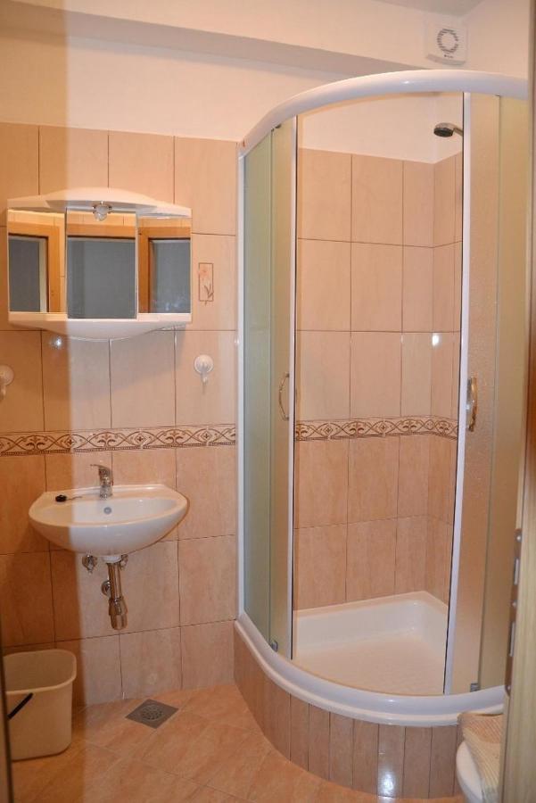 Apartments With A Parking Space Igrane, Makarska - 13535 Extérieur photo